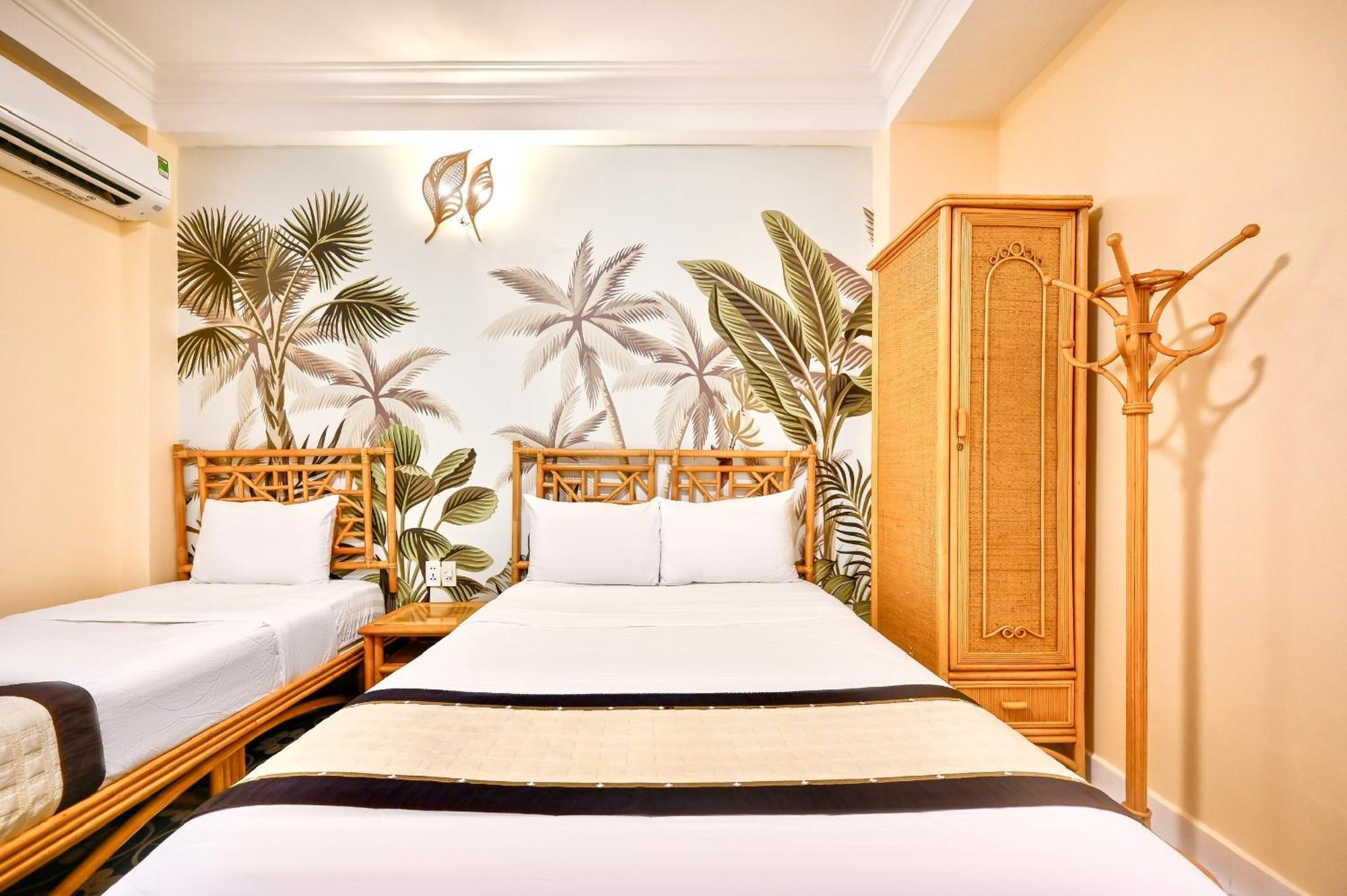 Spring House Saigon Park Hotel 3*