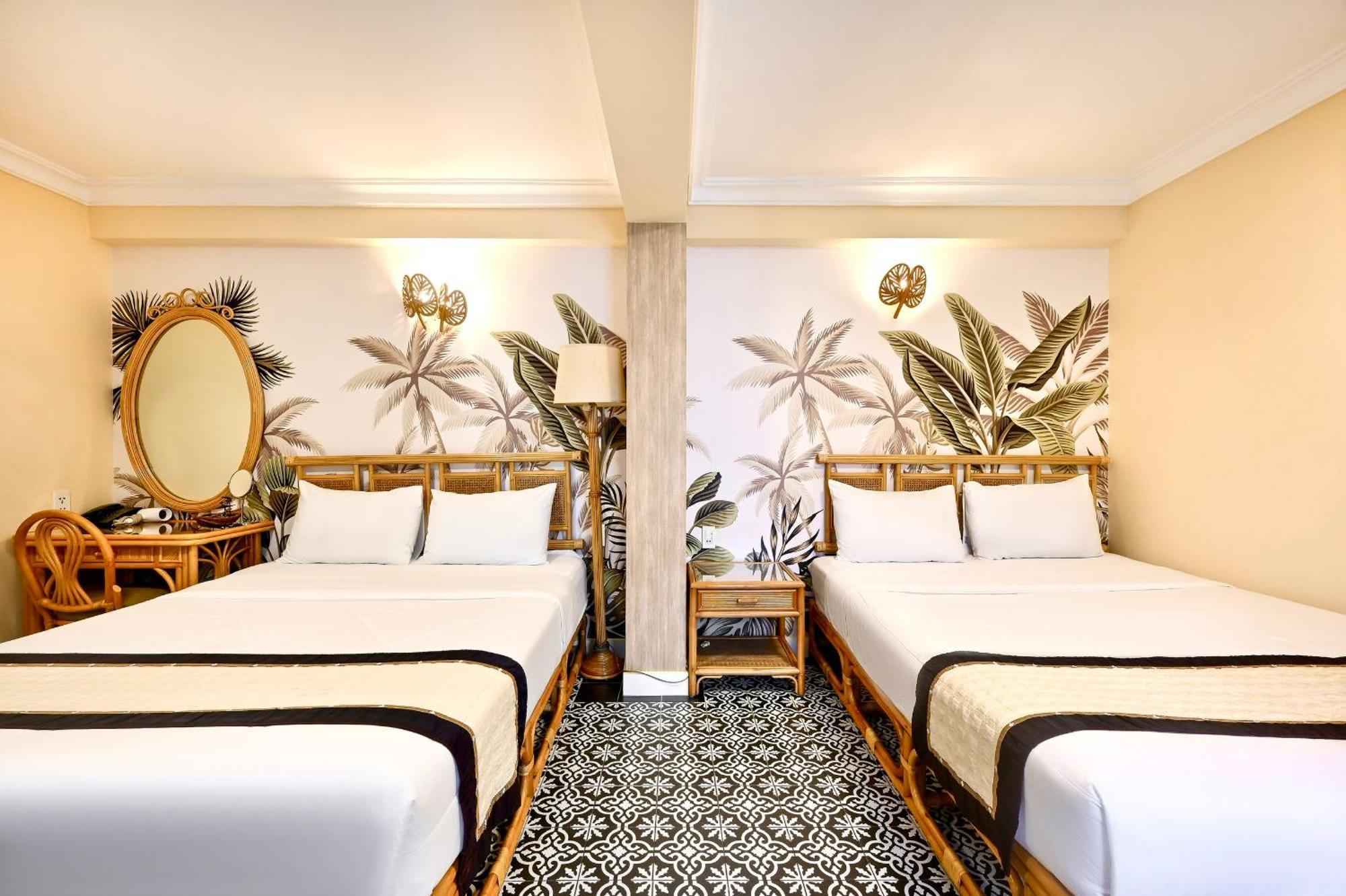 Spring House Saigon Park Hotel 3*